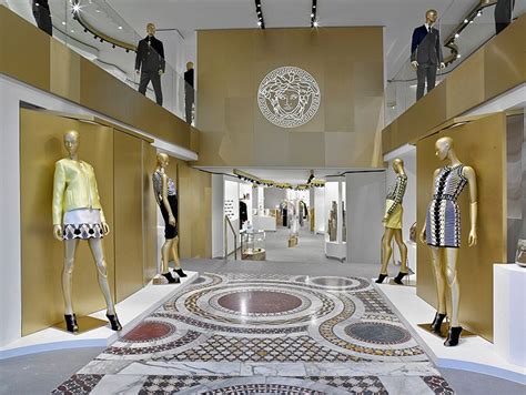 botique versace a reggio|versace fashion.